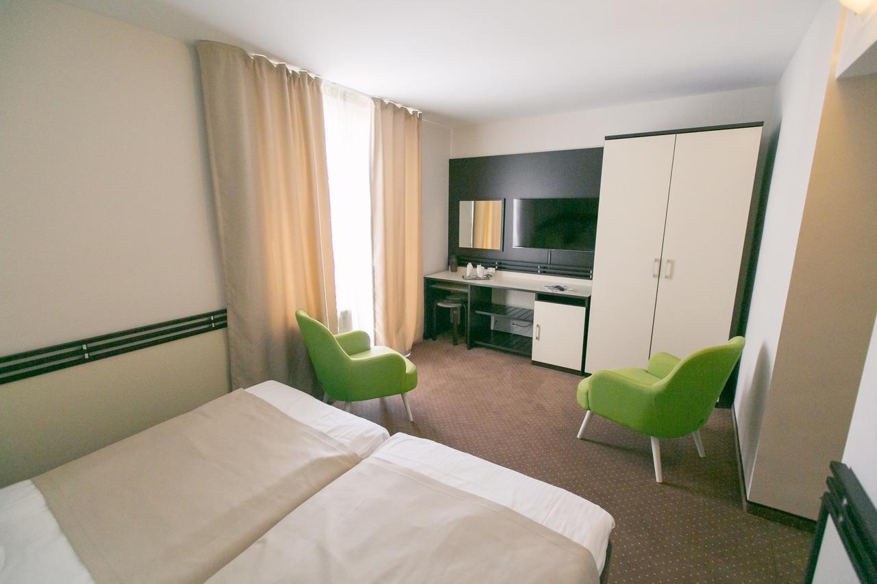 Hotel International Баиле Феликс Экстерьер фото