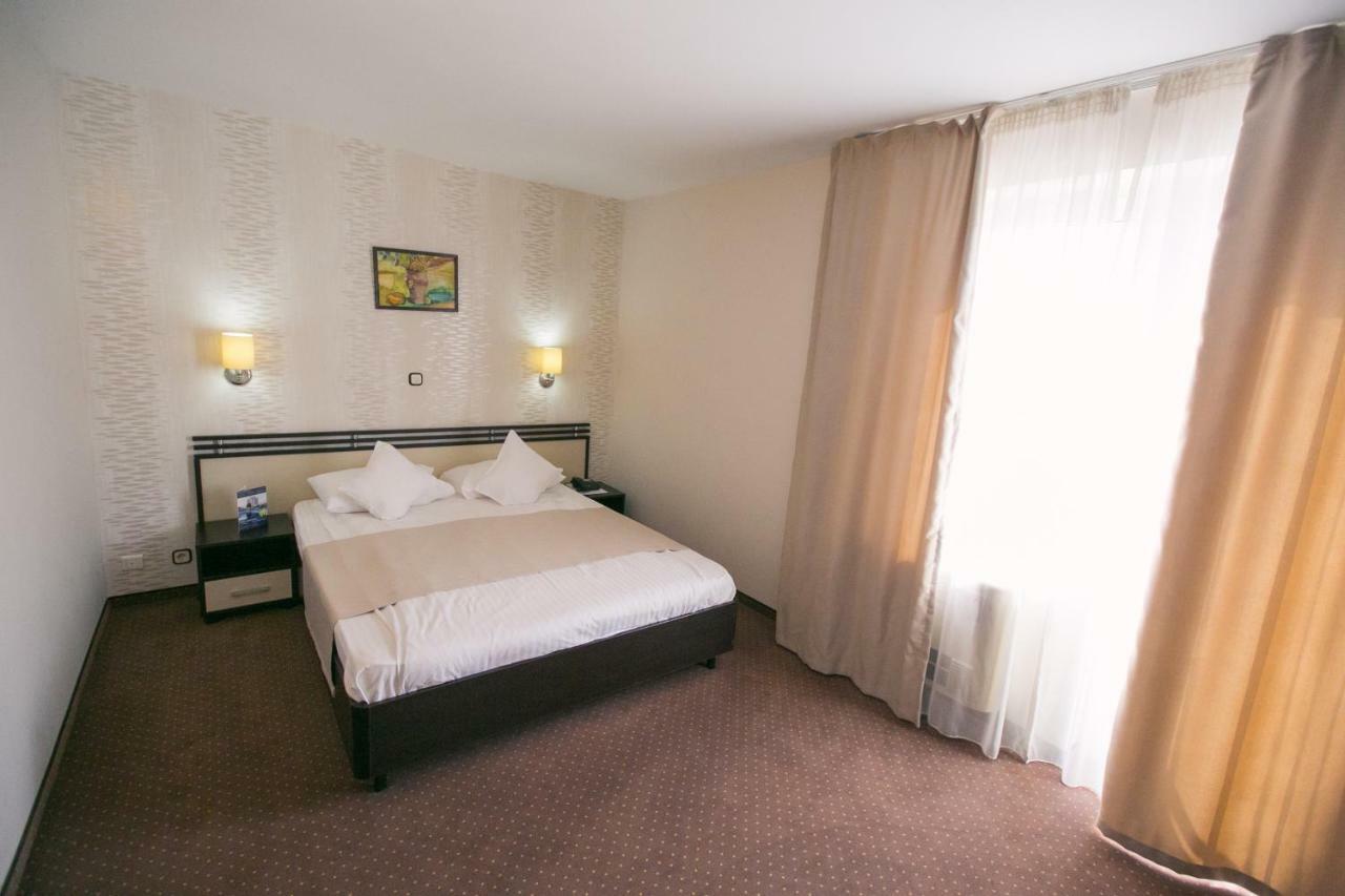Hotel International Баиле Феликс Экстерьер фото