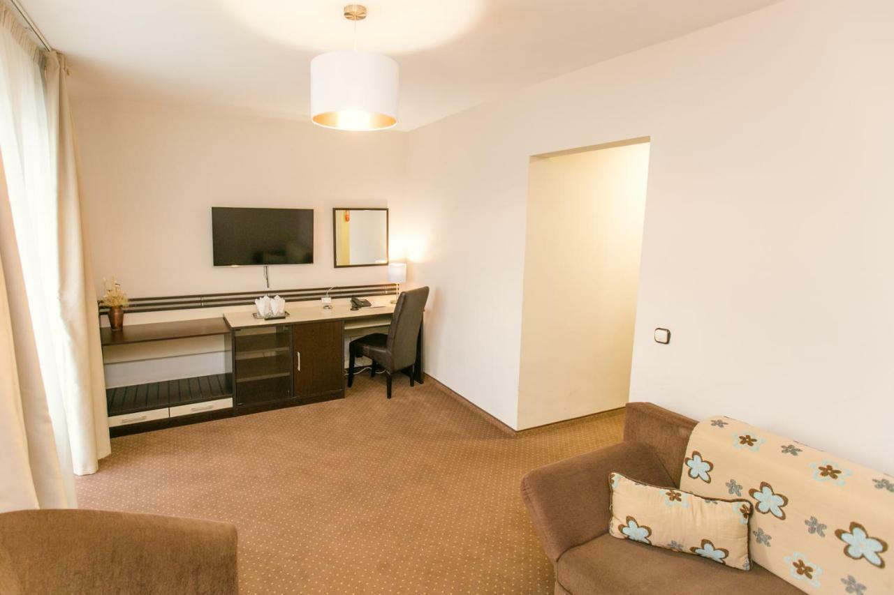 Hotel International Баиле Феликс Экстерьер фото
